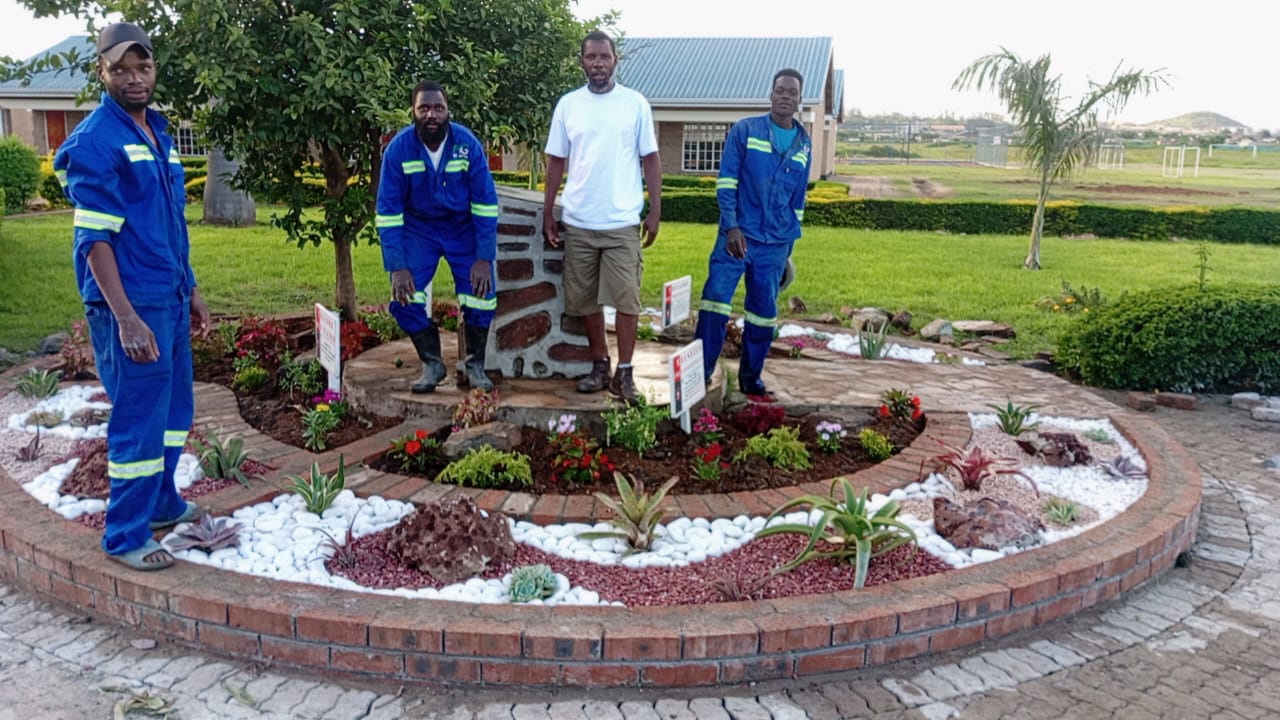 Mike Gardens ZM landscaping installation